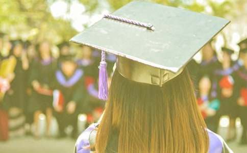 流行毕业贺词50句精选