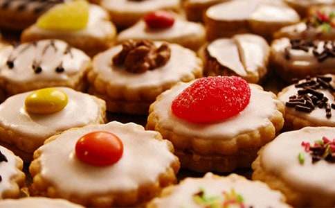 ���ɱ����ܶ�Ա�̰�