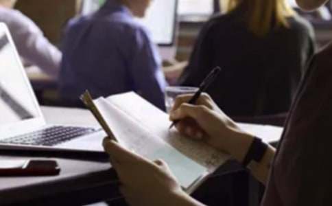 �����������ط���Ⱥ�������