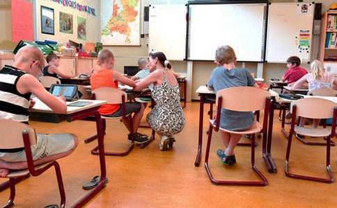 С����ṫ���ν̰�����ѧ��˼��ѧ�Ღ�򱨼��绰��