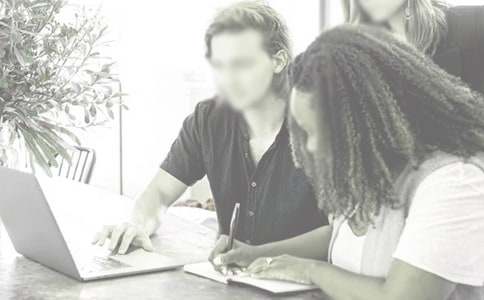 ���ͻ������뺯