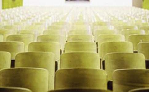 �ط�ĸУ���ʵ������(13ƪ)