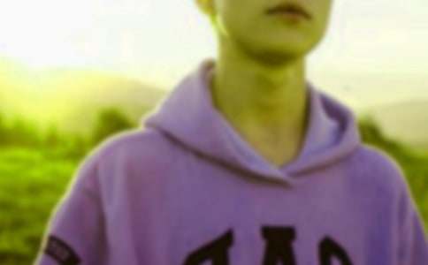 ��������Ů�� ���̰�