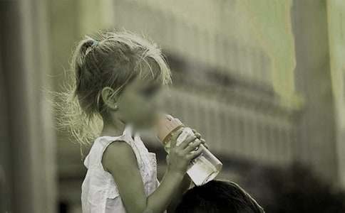 Ů�������л��