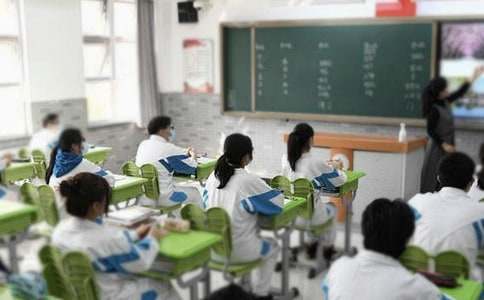 �й���ѧ�ڽ�ѧ�ƻ���ƪ