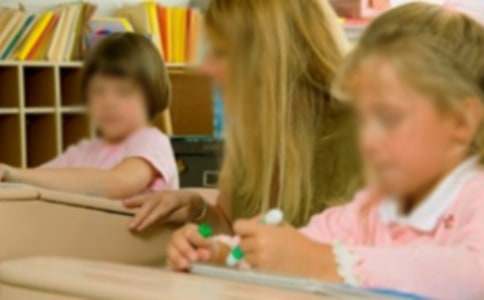 幼儿园教师简历