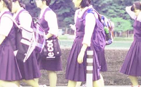 【精品】中学生自我介绍模板锦集9篇