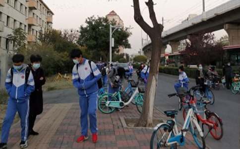 中学生国旗下岁月如歌讲话稿优秀