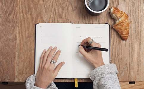 ���ر����������������300�ֽ���7ƪ