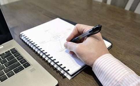 关于高中优秀作文汇编七篇