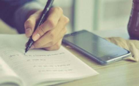 【精华】初中生活作文300字三篇